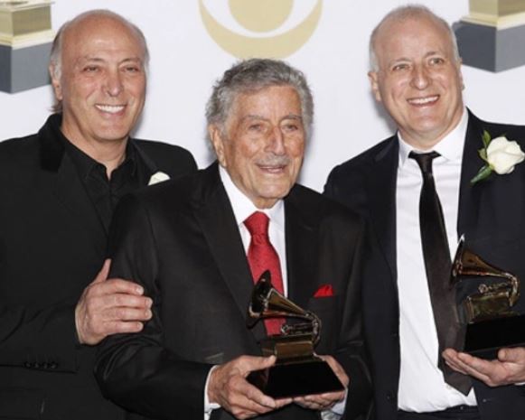 Danny Bennett with his father Tony Bennett and brother Dae Bennett